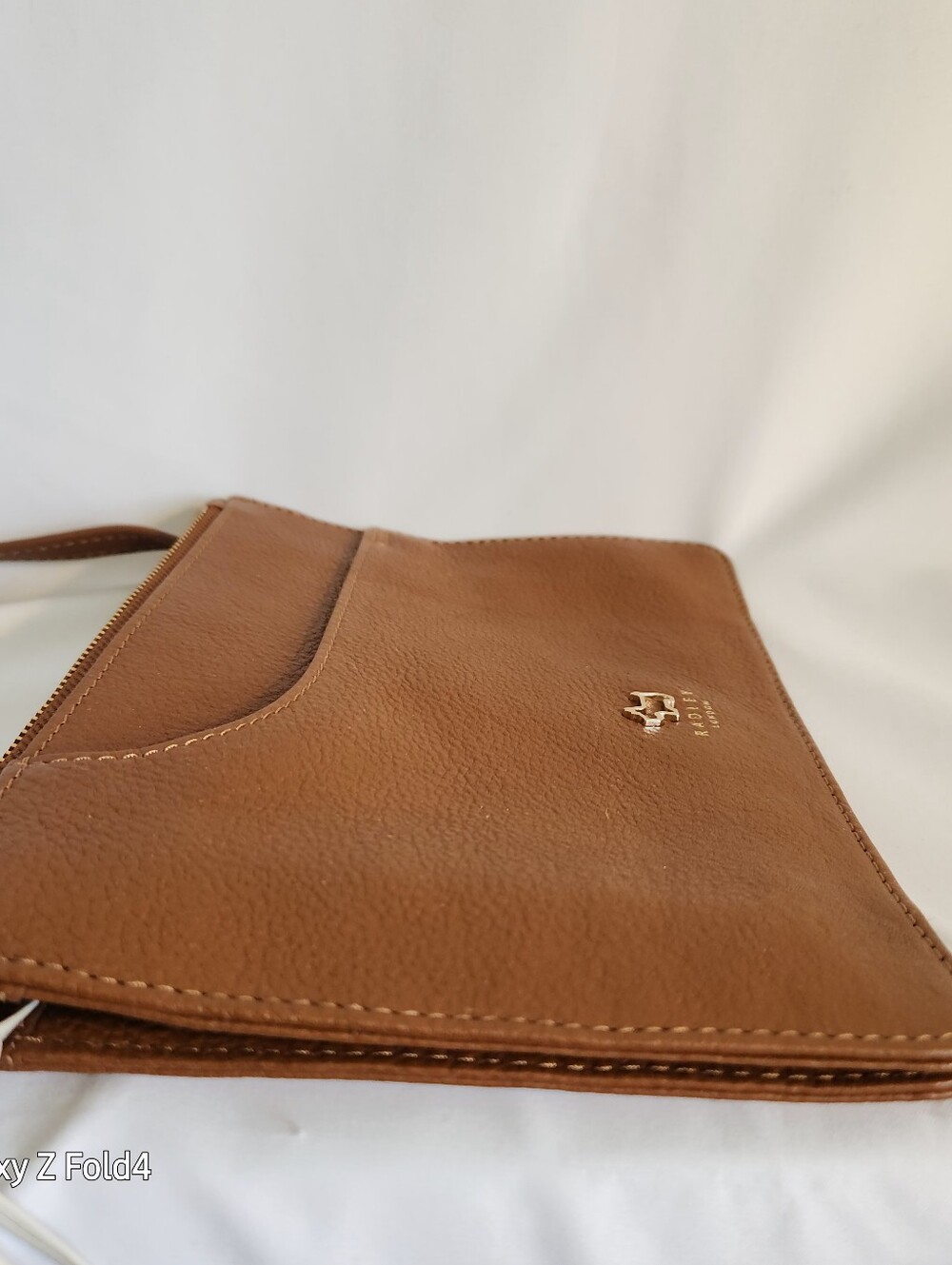 RADLEY LONDON Tan Leather Crossbody Bag with Gold Hardware - Picture 8 of 11